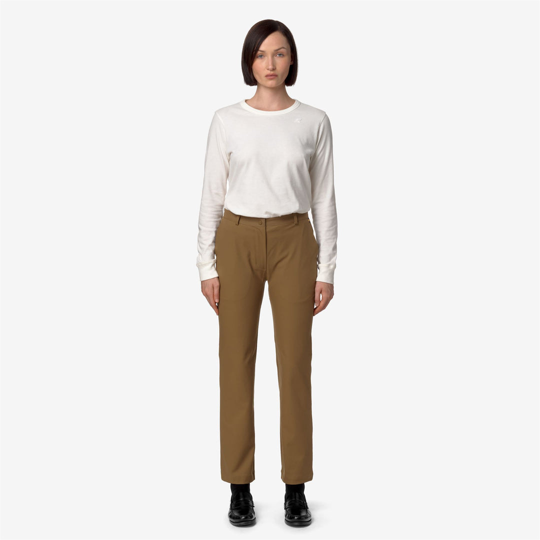 Pants Woman ELAISE TWILL PEACH CHINO BROWN CORDA Dressed Back (jpg Rgb)		