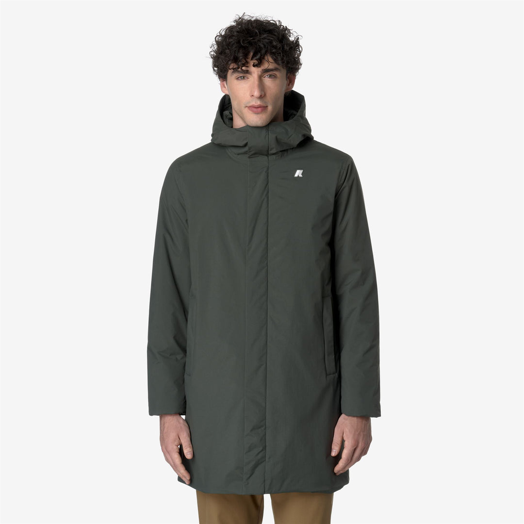 Jackets Man THOMAS WARM OTTOMAN Long GREEN BLACKISH Dressed Back (jpg Rgb)		