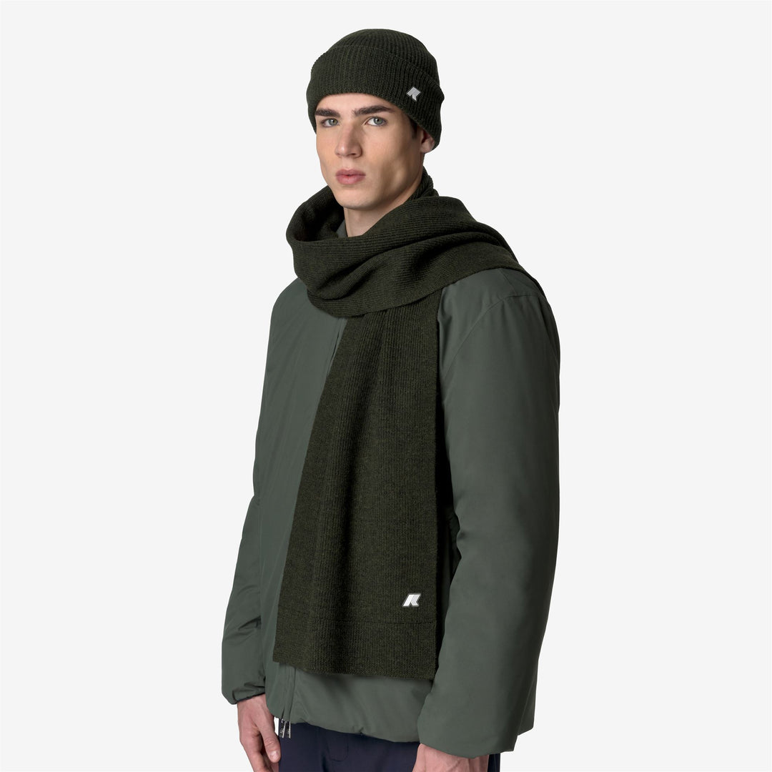 Scarves Unisex ETIENNE CARDIGAN STITCH WOOL SCARF GREEN BLACKISH MELANGE Dressed Back (jpg Rgb)		