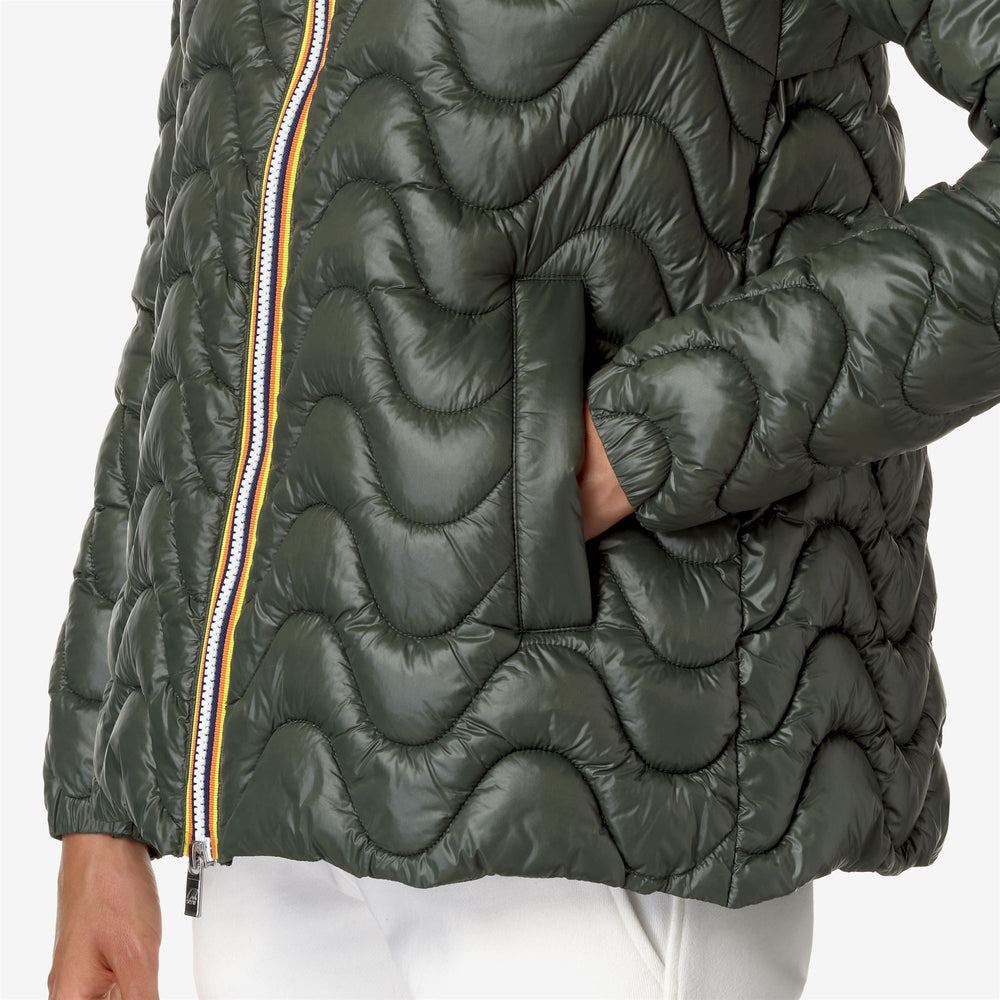 Jackets Woman MADLAINE QUILTED WARM Mid GREEN BLACKISH Detail Double				