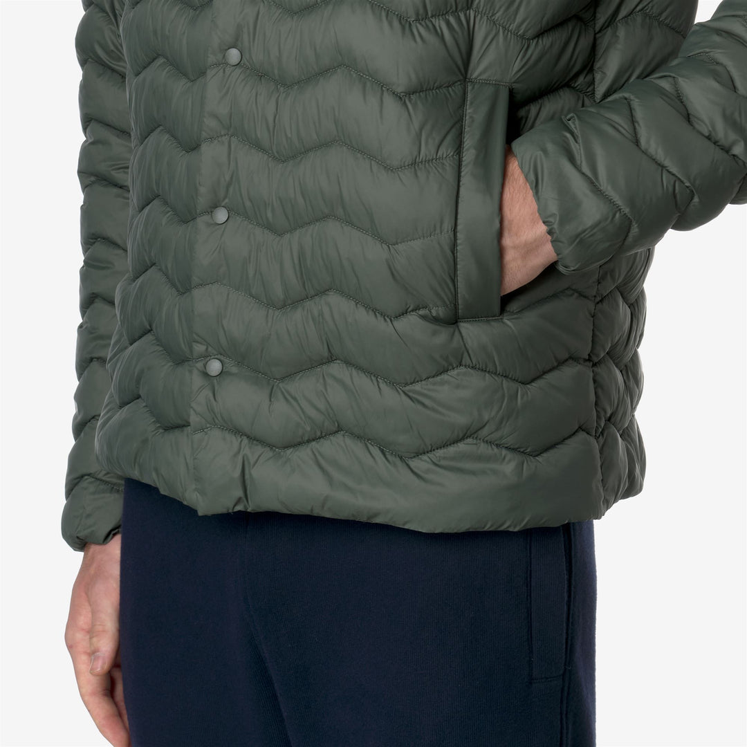 Jackets Man BRUNO QUILTED WARM Short GREEN BLACKISH Detail Double				