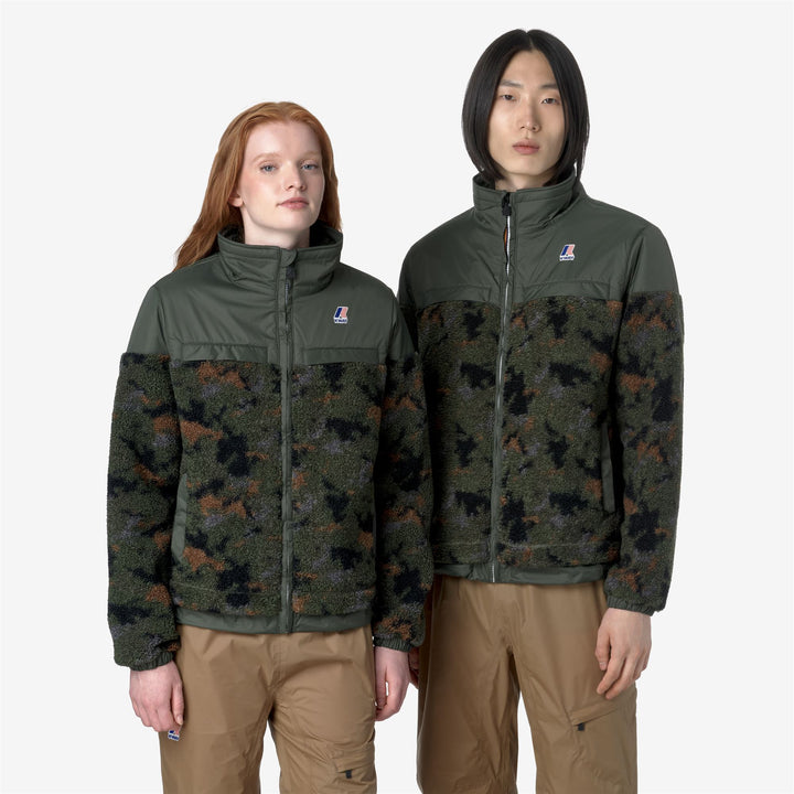 Fleece Unisex LE VRAI 3.0 JILDE PRINTED ORSETTO Jacket GREEN BLACKISH - CAMO GREEN BLACK Detail Double				