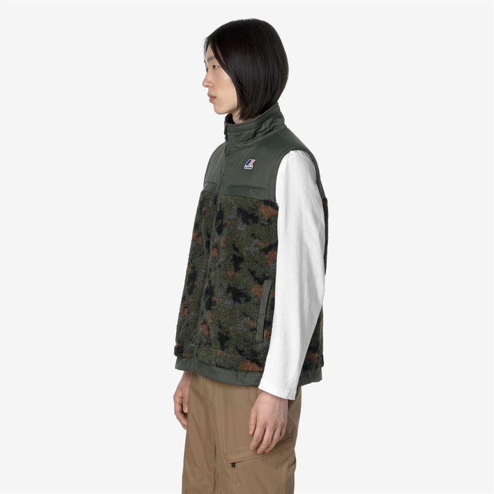 Fleece Unisex LE VRAI 3.0 JILE PRINTED ORSETTO Jacket GREEN BLACKISH - CAMO GREEN BLACK Detail (jpg Rgb)			