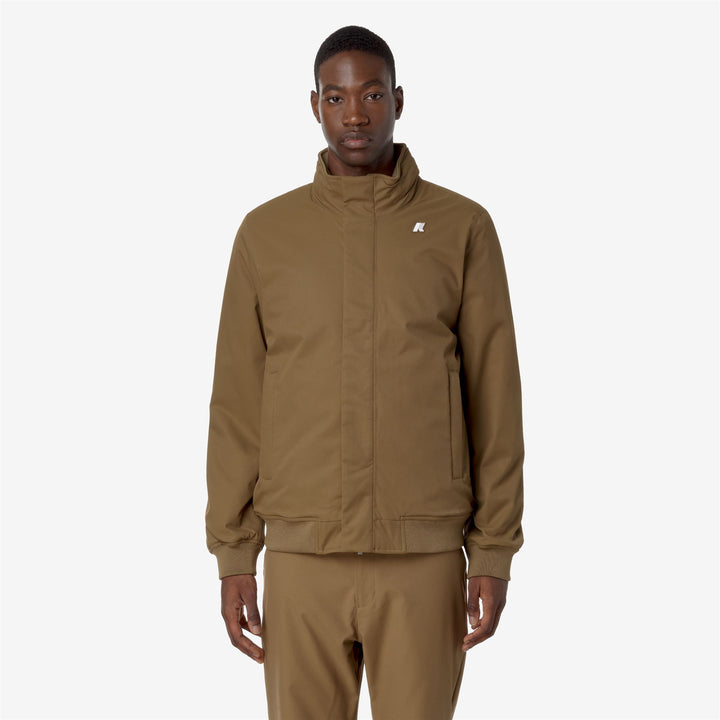 Jackets Man AMAURY TWILL MARMOTTA Short BROWN C-BEIGE G Dressed Back (jpg Rgb)		