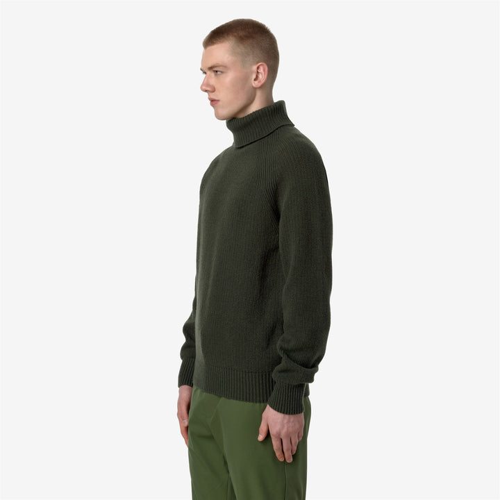 KNITWEAR Man VIRGIL MERINO Pull Over GREEN RIFLE Detail (jpg Rgb)			