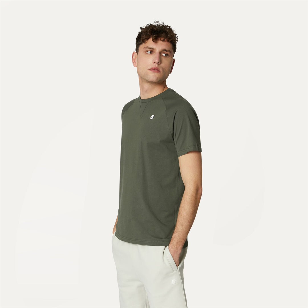 T-ShirtsTop Man EDWING T-Shirt GREEN BLACKISH Detail (jpg Rgb)			