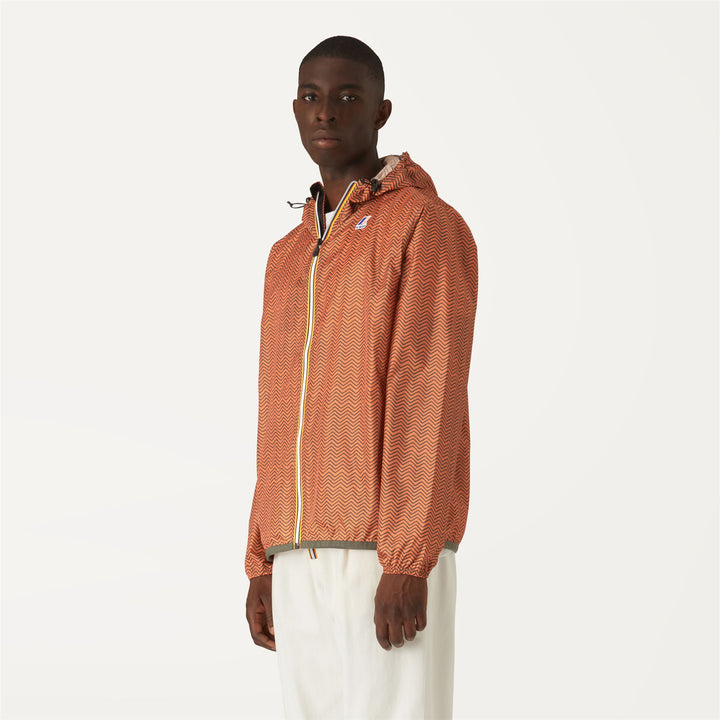 Jackets Unisex LE VRAI 3.0 CLAUDE GRAPHIC Mid TWILL ORANGE Detail (jpg Rgb)			