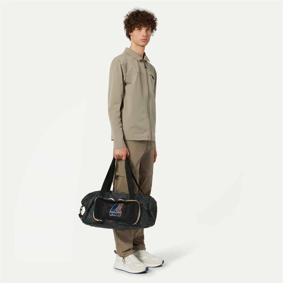 Bags Unisex LE VRAI 3.0 EMILIEN GRAPHIC Duffle CAMO GREEN BLK Detail (jpg Rgb)			