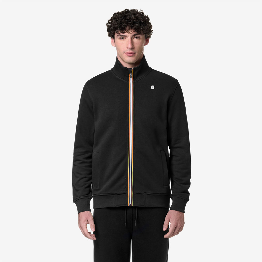 Fleece Man FINN Jacket BLACK PURE Dressed Back (jpg Rgb)		